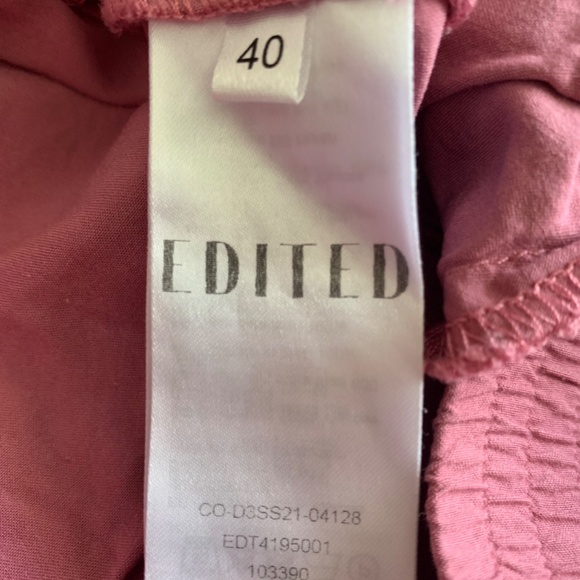 EDITED | Rosé Shorts - Picture 5 of 5